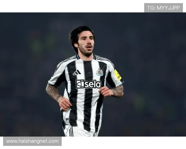 罗马诺称托纳利今夏留英超征战